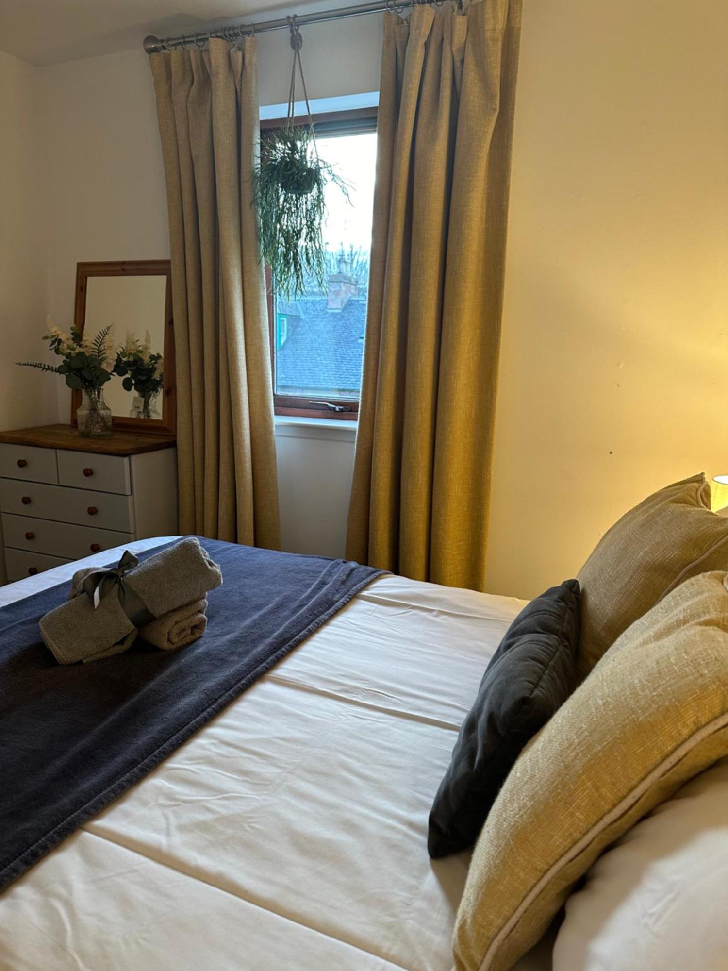 Lovely Modern 2 Bedrom Unit Close To City Center Dalneigh Exterior photo
